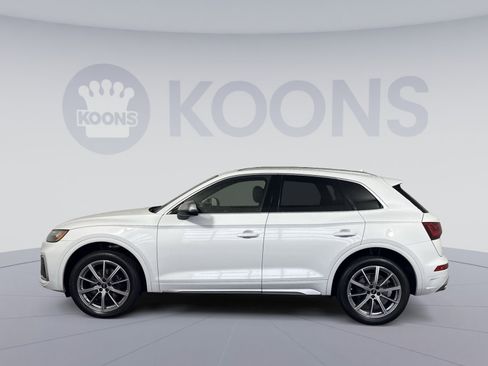 Used 2023 Audi SQ5 Premium Plus w/ Premium Plus Package AWD/4WD image 2