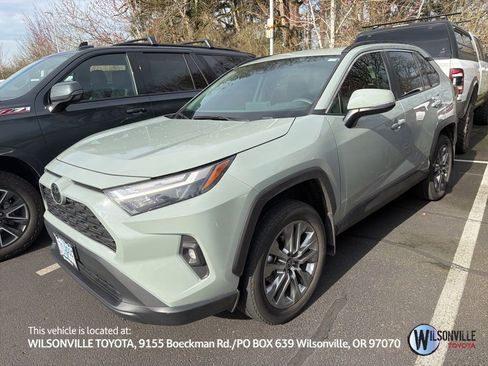 Used 2023 Toyota RAV4 XLE Premium image 1