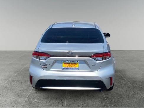 Used 2021 Toyota Corolla LE FWD image 4