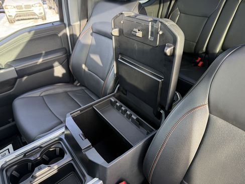 Used 2024 Ford F250 Lariat w/ Black Appearance Package image 33