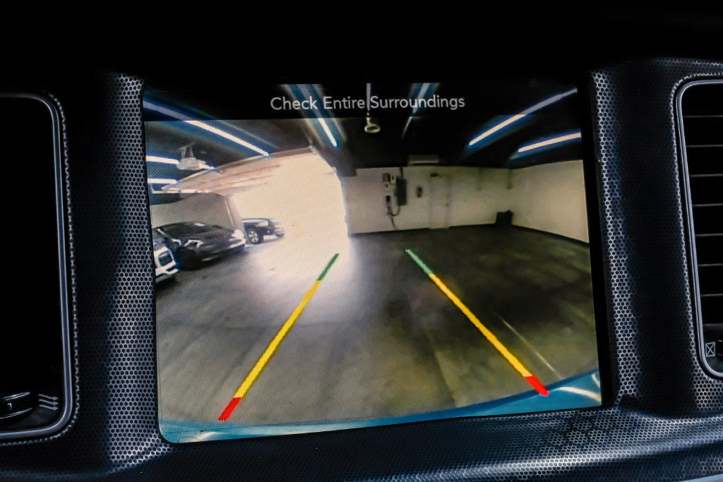 Used 2015 Dodge Charger R/T Scat Pack RWD image 25