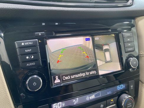 Used 2020 Nissan Rogue SL AWD/4WD image 25