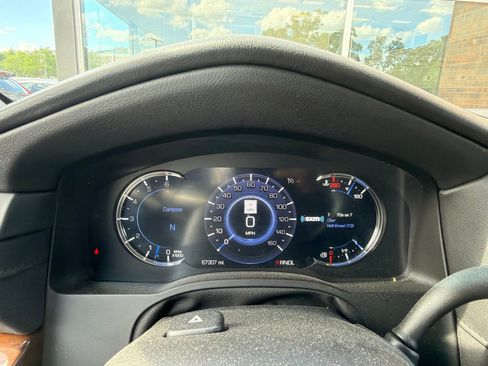 Used 2020 Cadillac Escalade Luxury AWD/4WD image 15
