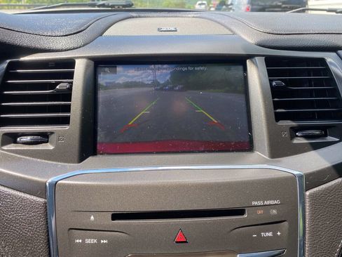 Used 2013 Lincoln MKS FWD image 17