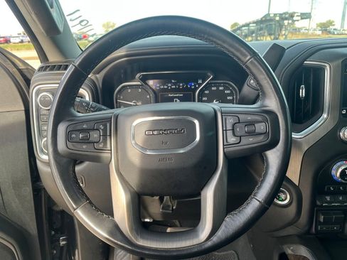 Used 2023 GMC Sierra 3500 Denali w/ Denali Ultimate Package image 18