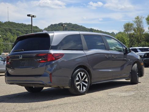 Used 2025 Honda Odyssey EX-L image 17