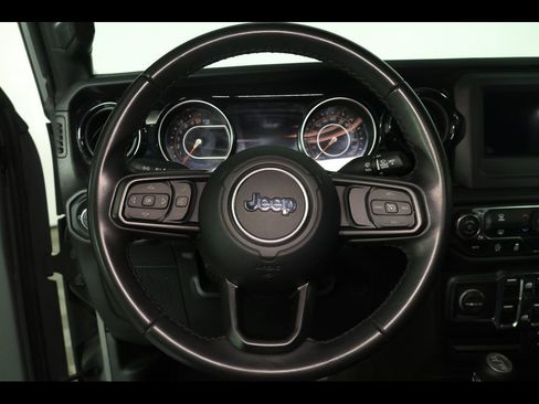 Used 2022 Jeep Gladiator Sport AWD/4WD image 22
