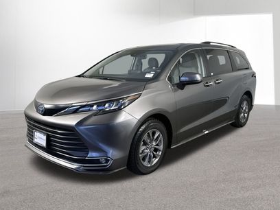 Used 2024 Toyota Sienna XLE