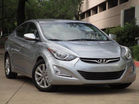 Used 2015 Hyundai Elantra SE w/ Option Group 02 image 24
