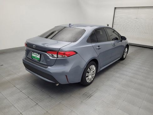 Used 2021 Toyota Corolla LE w/ Carpet Mat Package (TMS) FWD image 9