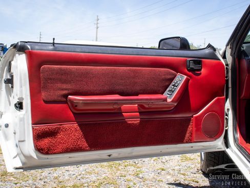 Used 1989 Ford Mustang LX RWD image 87