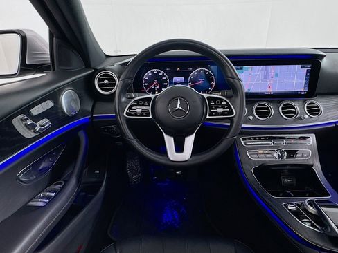 Certified 2020 Mercedes-Benz E 350 Sedan w/ Premium Package image 5