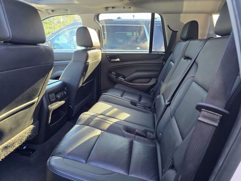 Used 2020 Chevrolet Tahoe LT w/ Luxury Package image 17