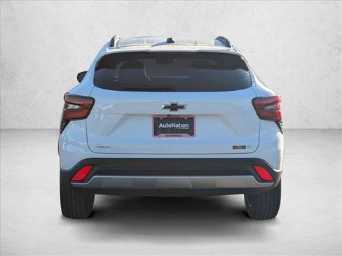 New 2026 Chevrolet Trax LT w/ Driver Confidence Package FWD image 7