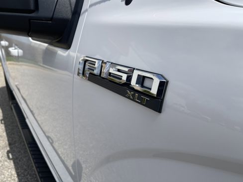 Used 2019 Ford F150 XLT w/ Equipment Group 302A Luxury AWD/4WD image 27