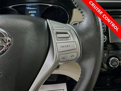 Used 2016 Nissan Rogue SL w/ SL Premium Package image 38