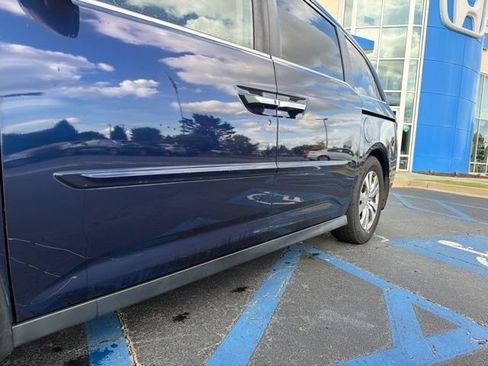 Used 2015 Honda Odyssey EX-L image 11