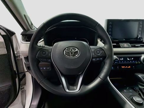 Certified 2021 Toyota RAV4 Limited AWD/4WD image 11