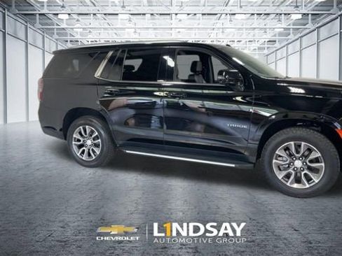 Used 2022 Chevrolet Tahoe LT w/ Luxury Package AWD/4WD image 3