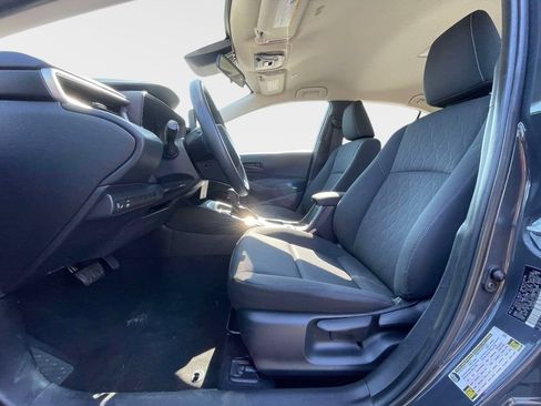 Used 2024 Toyota Corolla LE FWD image 15