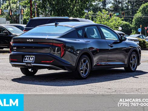 Used 2025 Kia K4 LXS FWD image 6