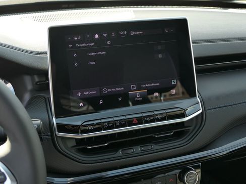 Used 2025 Jeep Compass Latitude w/ Convenience Group image 16