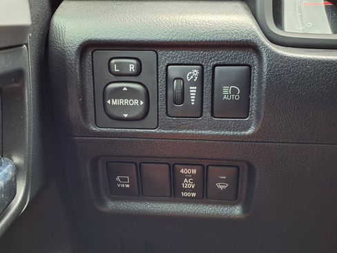 Used 2022 Toyota 4Runner Limited RWD image 10