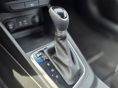 Used 2018 Hyundai Accent SEL image 33