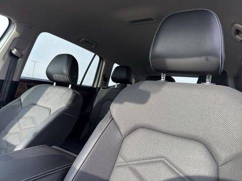 Used 2024 Volkswagen Atlas SE image 26