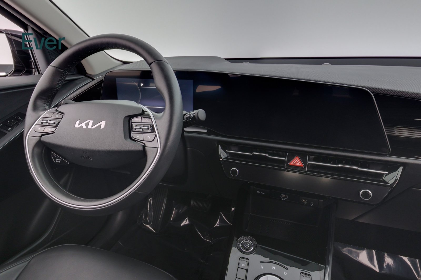 Used 2025 Kia Niro Wind w/ Wind Preserve Package FWD image 25