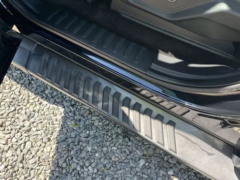 Used 2018 Ford F150 Lariat RWD image 11