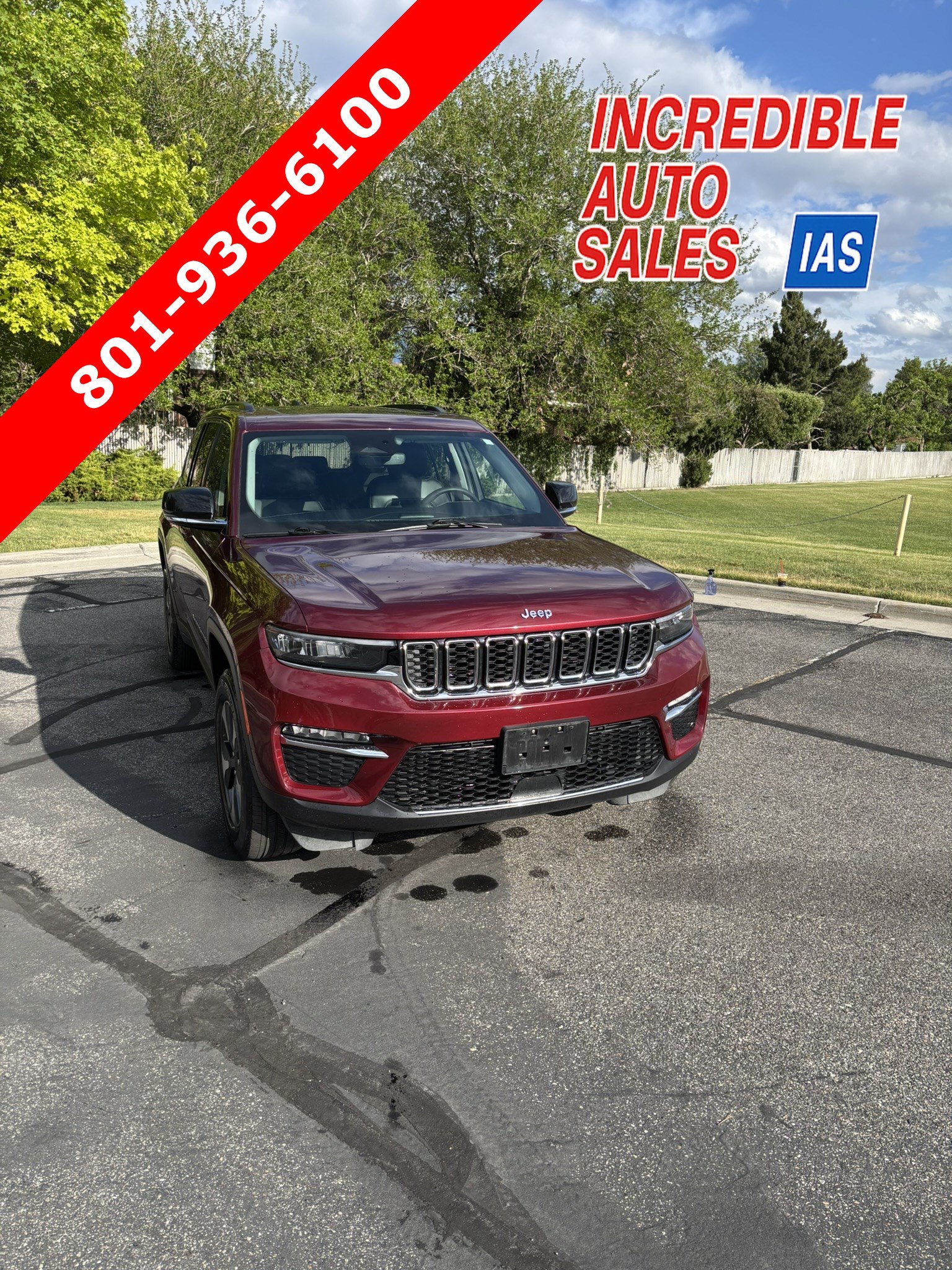 Used 2023 Jeep Grand Cherokee 4WD 4xe image 1