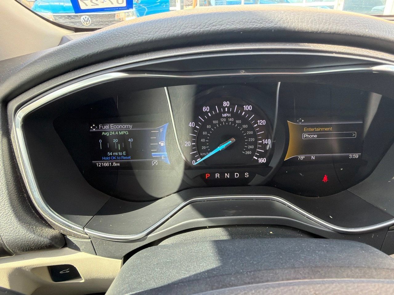 Used 2017 Ford Fusion SE w/ Fusion SE Technology Package FWD image 15