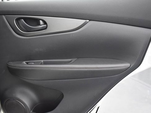 Used 2017 Nissan Rogue Sport S w/ S Appearance Package image 25