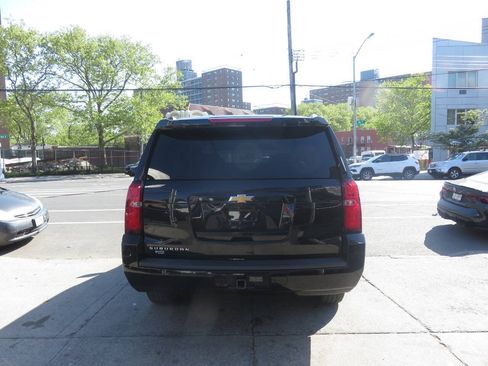 Used 2019 Chevrolet Suburban LT AWD/4WD image 8