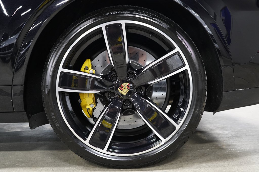 Used 2021 Porsche Cayenne Turbo S AWD/4WD image 38