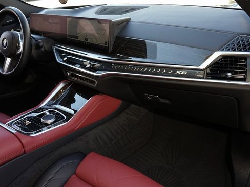 Used 2025 BMW X6 xDrive40i image 11