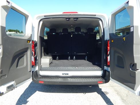 Used 2024 Ford Transit 350 XLT RWD image 28