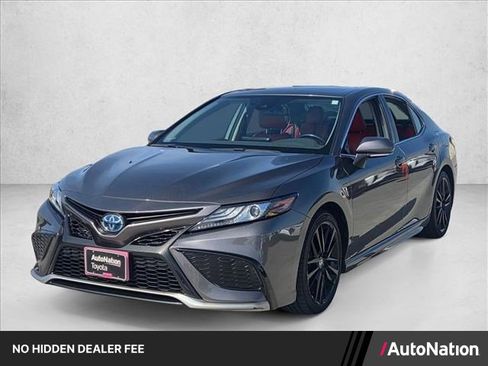 Used 2023 Toyota Camry XSE w/ Cold Weather Package FWD image 1