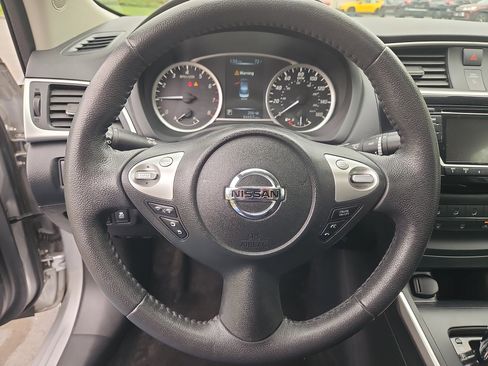 Used 2017 Nissan Sentra SV w/ Style Package FWD image 18