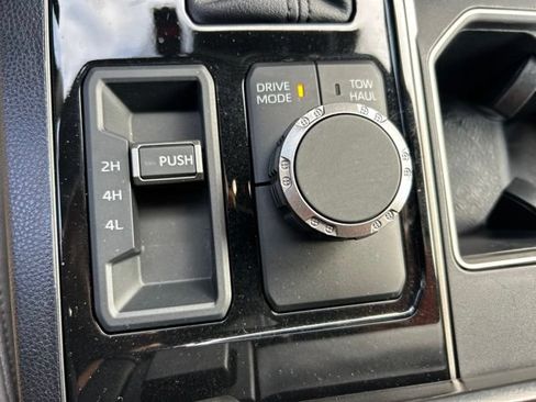 Used 2025 Toyota Tundra SR5 w/ SR5 Premium Package AWD/4WD image 22