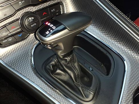 Used 2016 Dodge Challenger SRT Hellcat image 12