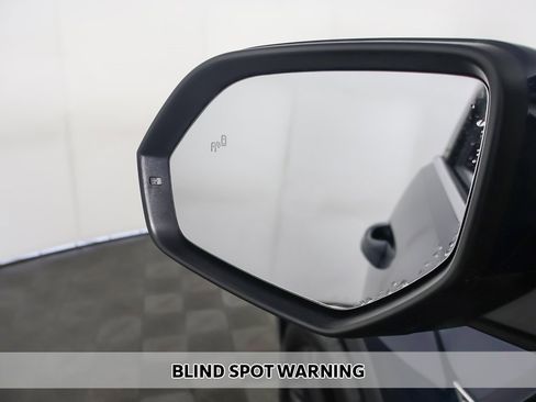 Used 2022 Volkswagen Atlas Cross Sport SEL R-Line image 6