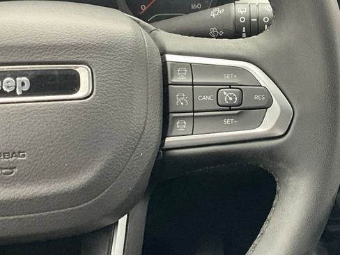 Used 2025 Jeep Compass Limited AWD/4WD image 18