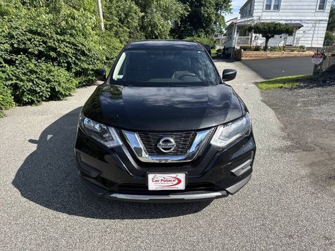 Used 2017 Nissan Rogue S AWD/4WD image 3