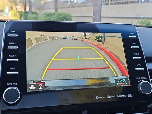 Used 2021 Toyota Avalon XSE image 26