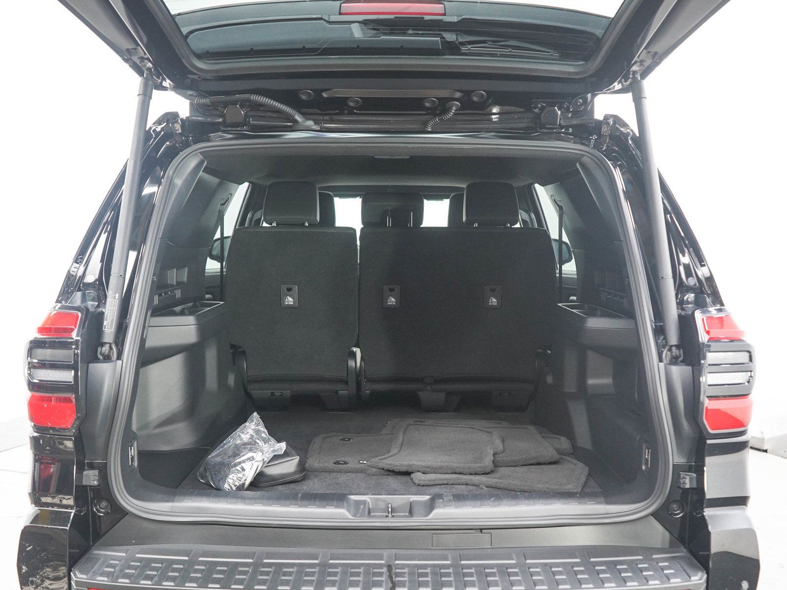 Used 2025 Toyota 4Runner TRD Off-Road Premium w/ Tow Technology Package AWD/4WD image 16