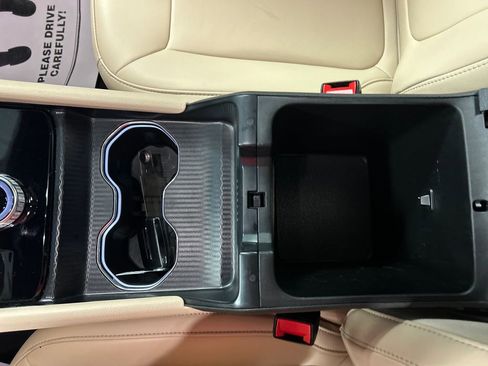 Used 2024 Jeep Grand Cherokee Limited w/ Trailer Tow Package image 21