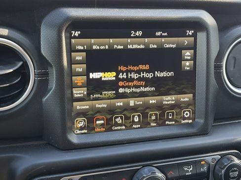 Used 2023 Jeep Wrangler Unlimited Sahara w/ Cold Weather Group image 21