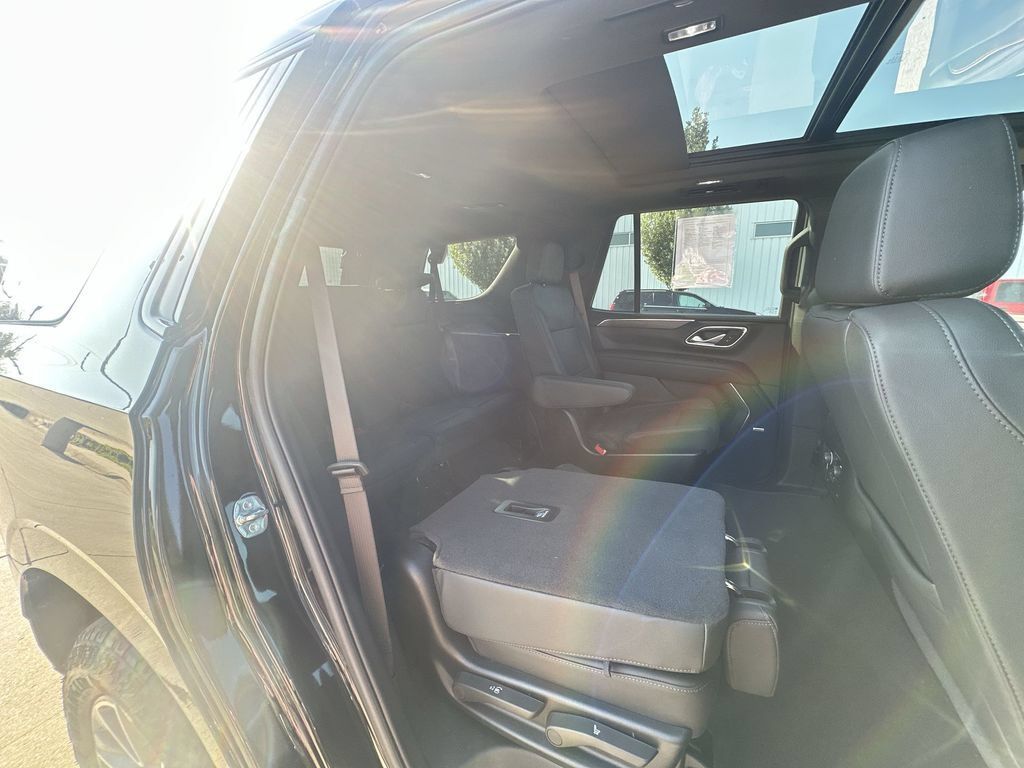Certified 2024 Chevrolet Tahoe Z71 w/ Luxury Package AWD/4WD image 28